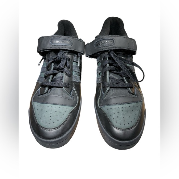 Men’s Adidas Forum Low Black - Picture 1 of 15